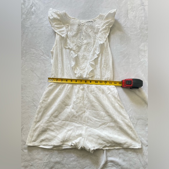 Express White Lace Romper Small Open Back Size Small - Picture 4 of 9